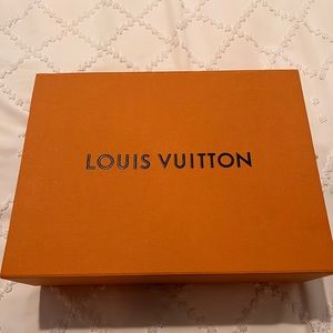 Brand new Louis Vuitton purse